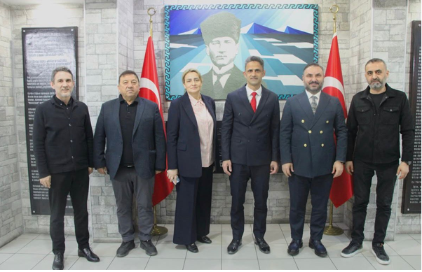 Zonguldak Çaycuma ilçe Kaymakamı Sayın Adem KAYA’yı makamında ziyaret etti. 