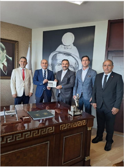 Türkiye Taşkömürü Kurumu (TTK) Genel Müdürü Sayın Muharrem Kiraz’ı makamında ziyaret ettik.